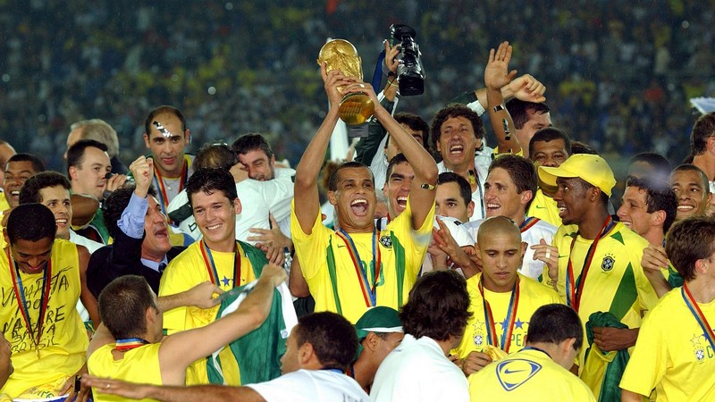 Đội bóng vô địch World Cup 2 lần liên tiếp? Cái tên xuất sắc