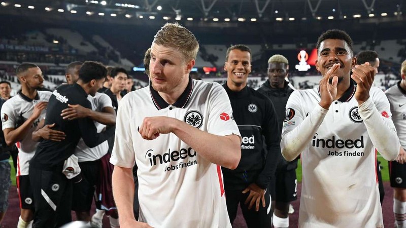 CLB Frankfurt cũng là một đội bóng hàng đầu tại giải Bundesliga CLB Frankfurt cũng là một đội bóng hàng đầu tại giải Bundesliga