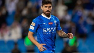 Cầu thủ Ruben Neves - Sự chỉ trích cho kẻ đầu tiên với lựa chọn trái ngược
